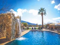 outdoor-pool-tanque-verde-ranch-tucson-arizona Ein wunderschöner Pool gehört auch zur Tanque Verde Ranch
