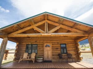 Rand Creek Ranch Eine Holzhütte auf der Ranch in Wyoming